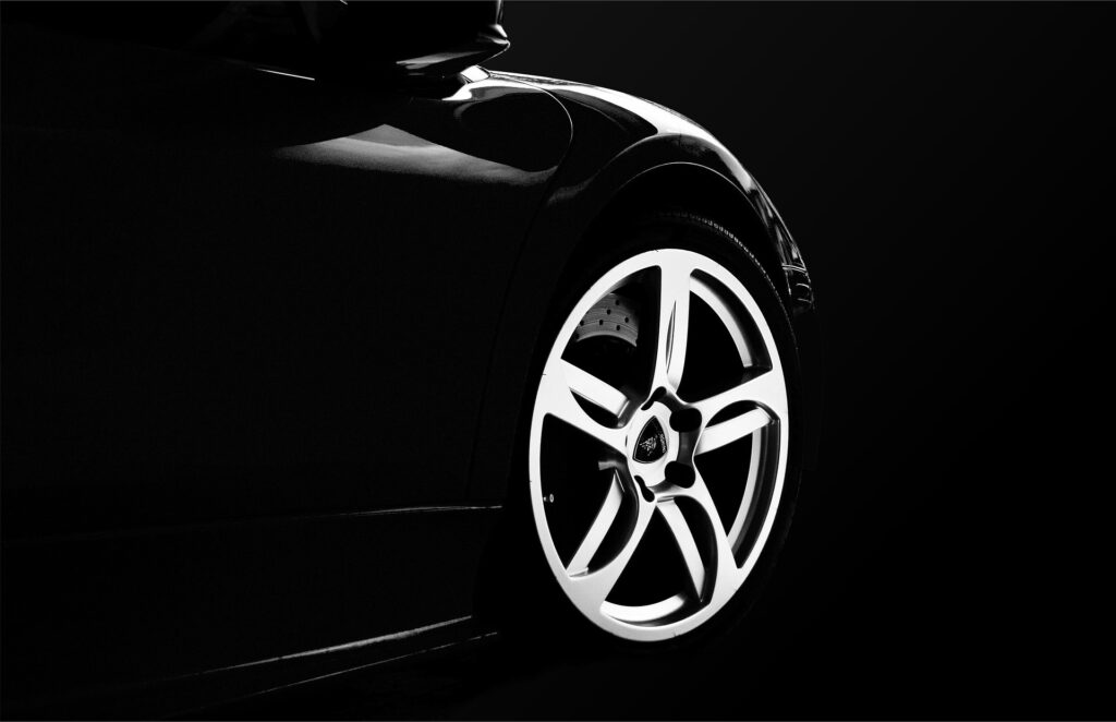 How to Choose the Right Tires for Your Driving Style